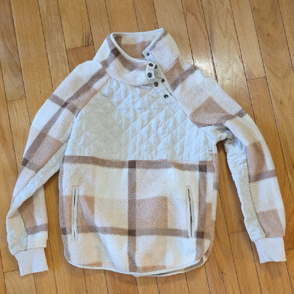 Pink Lily Cream and Tan Quilted Women's Sweater